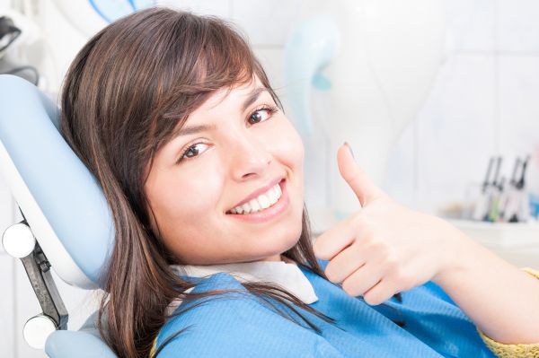 Reasons Why You Should Visit A Cosmetic Dentist